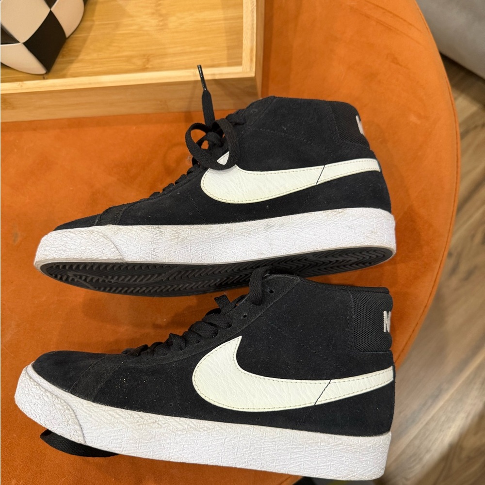 nike Zoom air shoes. like new
